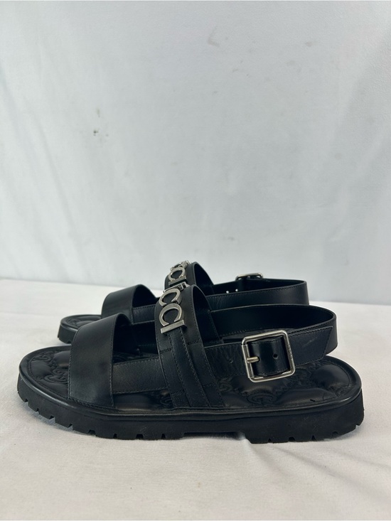 Gucci Logo leather sandals main image 6